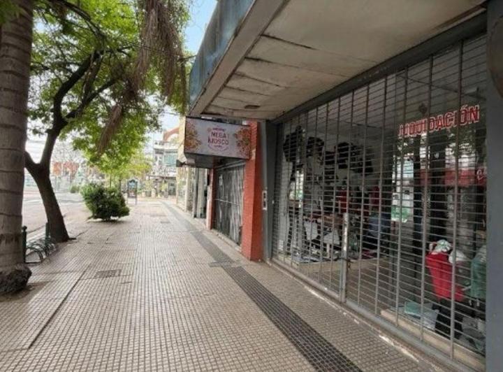 Local comercial · 100m² · 3 Ambientes