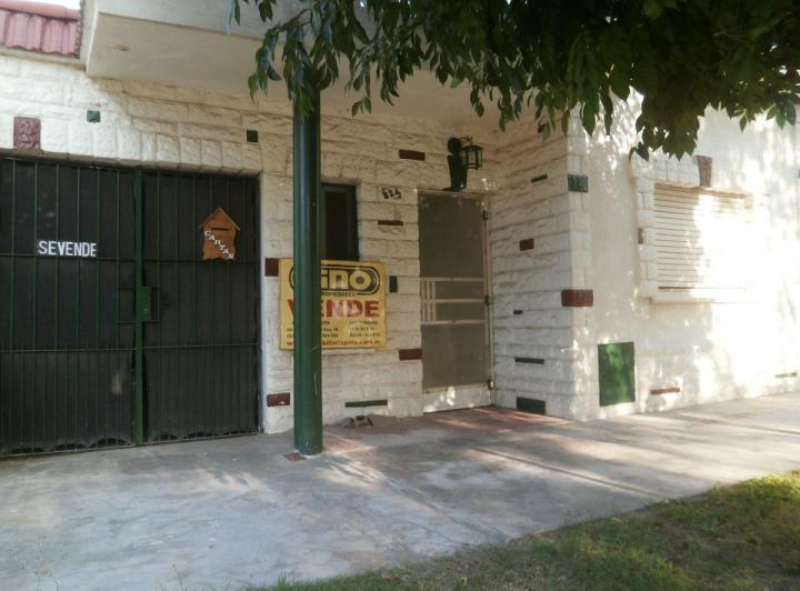 Casa · 65m² · 3 Ambientes · 1 Cochera