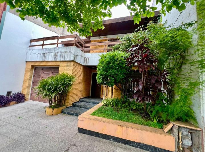 Casa · 277m² · 5 Ambientes · 1 Cochera