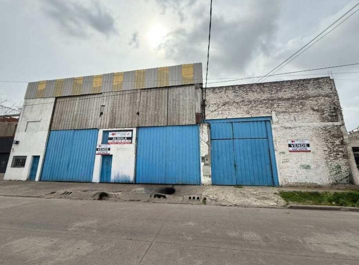 Bodega-Galpón · 857m² · 1 Cochera