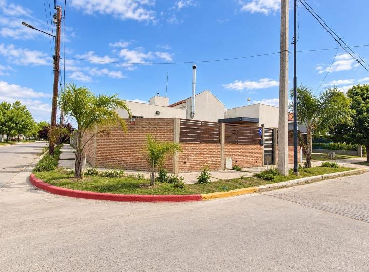 Casa · 185m² · 4 Ambientes