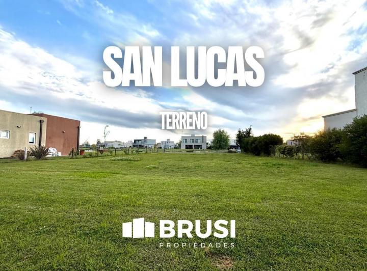 Terreno · 900m²