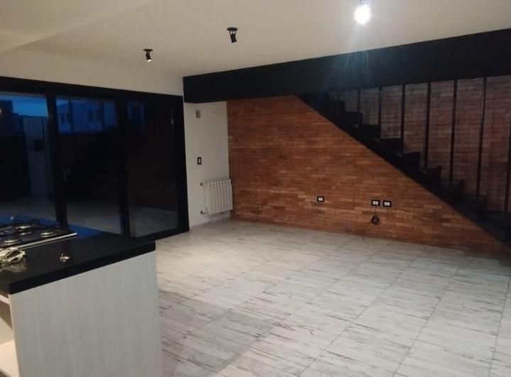 PH · 130m² · 6 Ambientes · 1 Cochera