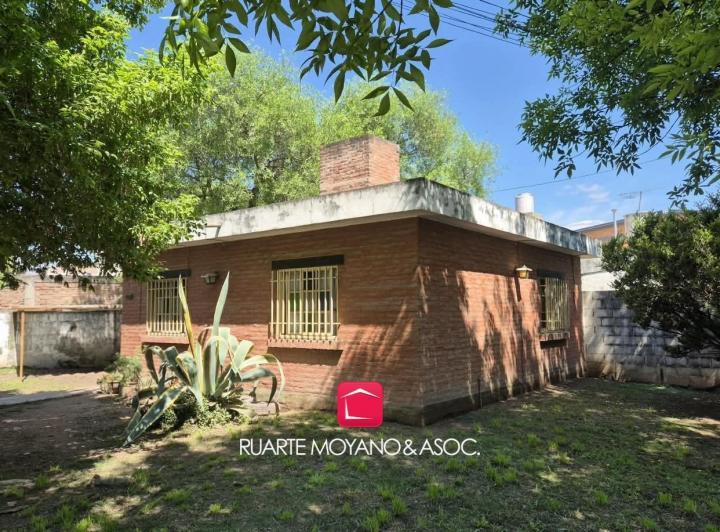 Casa · 377m² · 4 Ambientes · 1 Cochera
