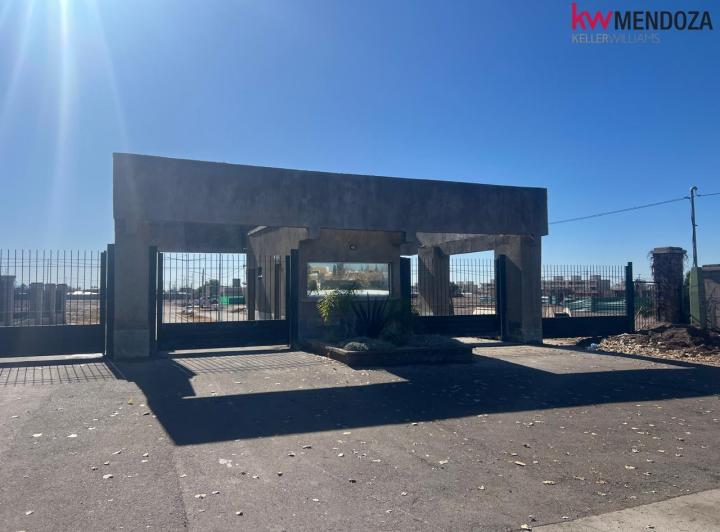 Terreno · 300m²