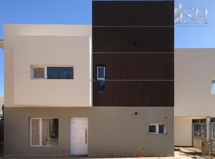 PH · 140m² · 4 Ambientes · 1 Cochera
