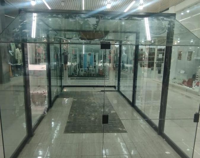 Local comercial · 1m²