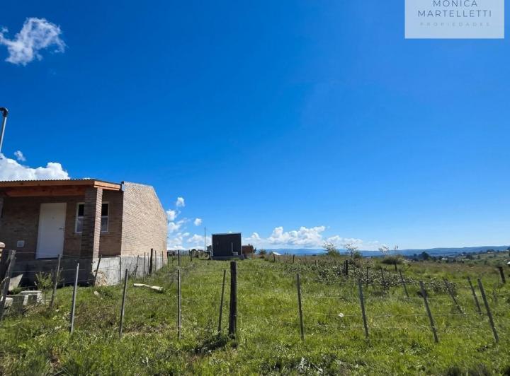Terreno · 300m²