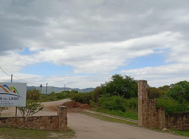 Terreno · 851m²