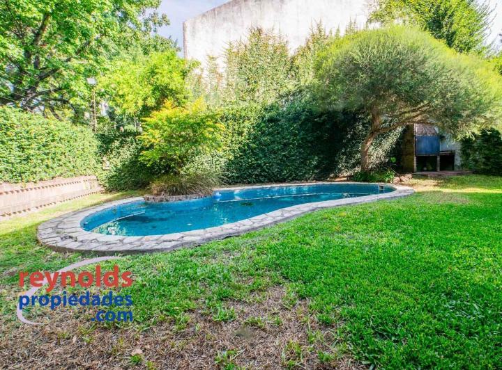 Casa · 315m² · 5 Ambientes · 3 Cocheras