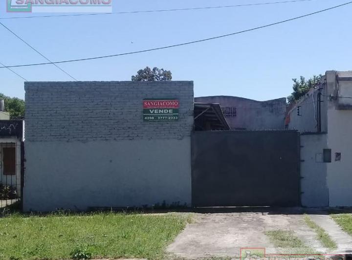 Depósito · 307m²