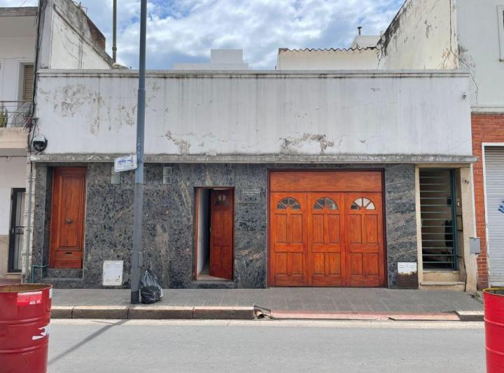 Casa · 103m² · 5 Ambientes · 1 Cochera