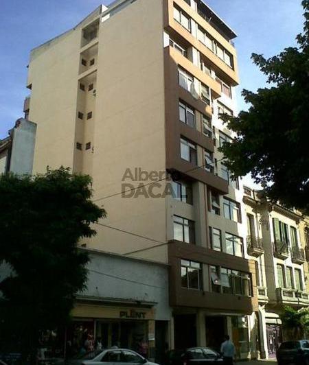 Departamento · 2 Dormitorios · 1 Cochera