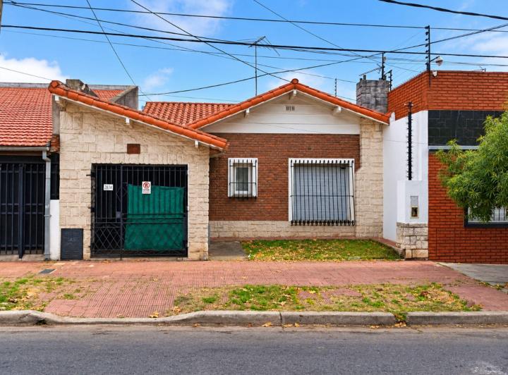 Casa · 112m² · 3 Ambientes · 1 Cochera