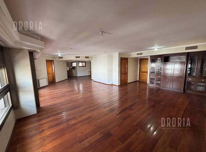 Departamento · 208m² · 6 Ambientes · 2 Cocheras