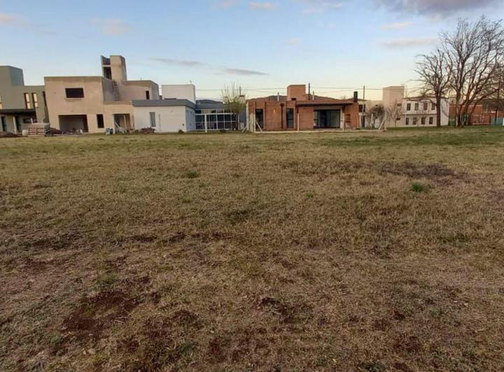 Terreno · 350m²