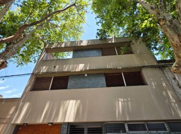 Casa de 4 ambientes, Rosario · Casa – Tres Plantas – Garage - Quincho - Pileta