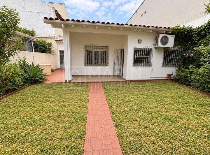 Casa · 142m² · 4 Ambientes · 1 Cochera