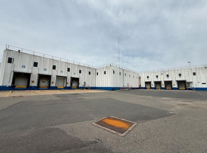 Depósito · 7400m² · 20 Cocheras