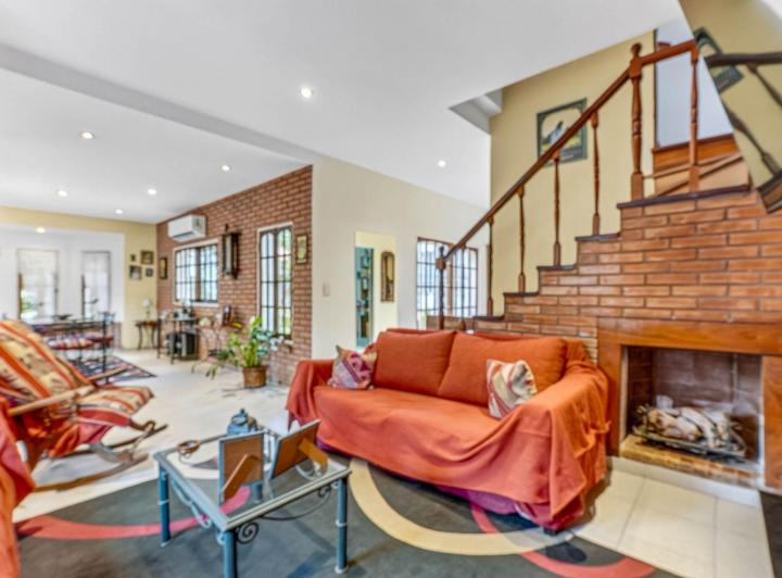 Casa · 187m² · 4 Ambientes · 1 Cochera