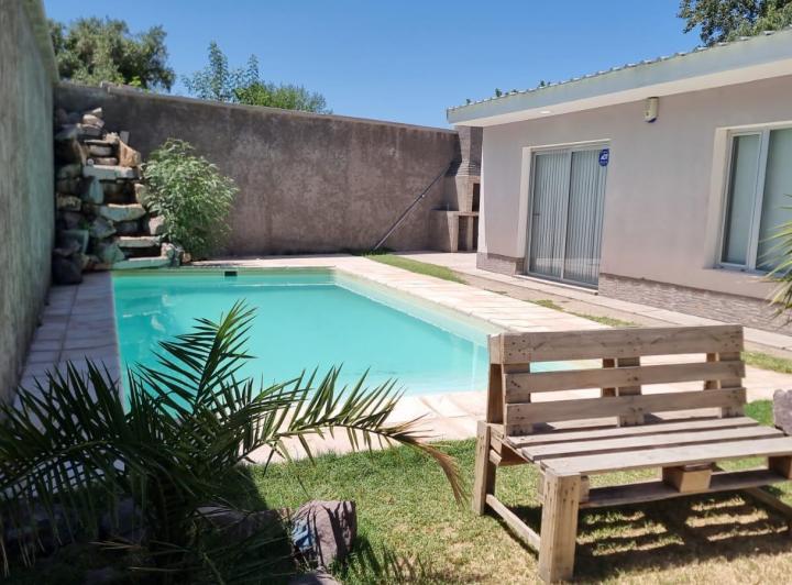 Casa · 167m² · 3 Dormitorios · 2 Cocheras