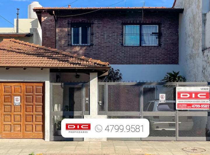 Casa · 206m² · 5 Ambientes · 2 Cocheras