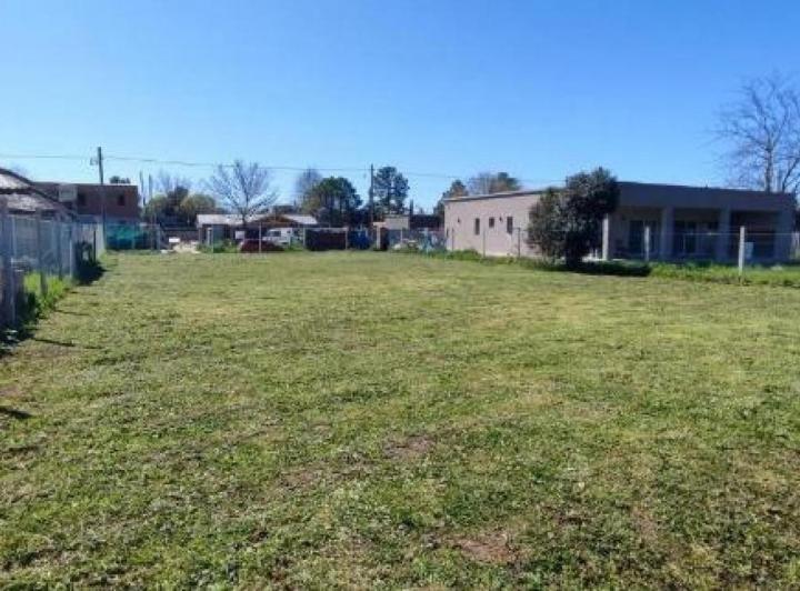 Terreno · 842m²