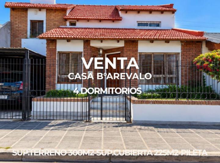 Casa · 225m² · 4 Ambientes · 1 Cochera