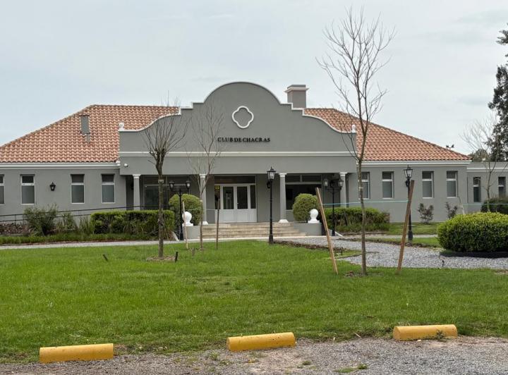 Terreno · 3244m²