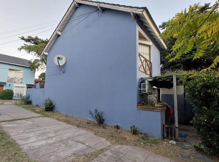 Casa · 50m² · 4 Ambientes · 1 Cochera