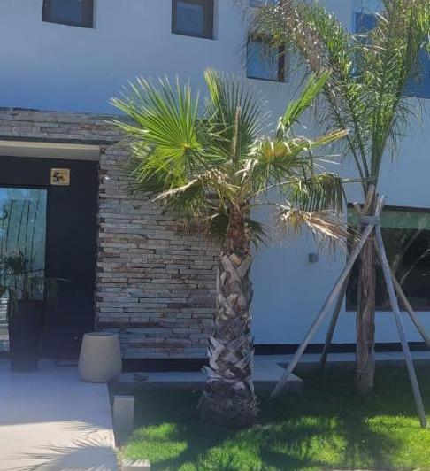 Casa · 400m² · 5 Ambientes · 3 Cocheras