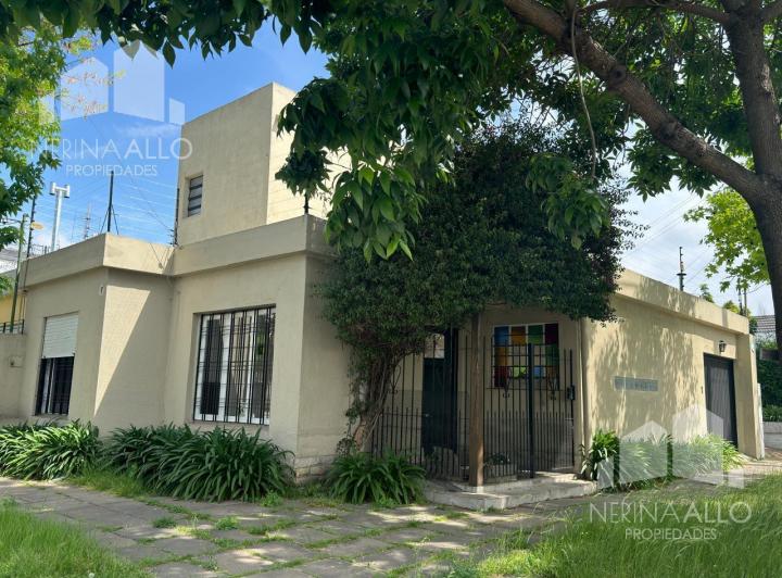 Casa · 98m² · 3 Ambientes · 1 Cochera