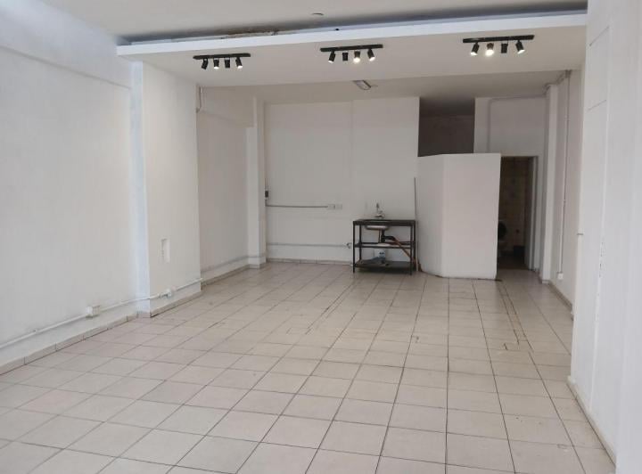 Local comercial · 65m² · 2 Ambientes