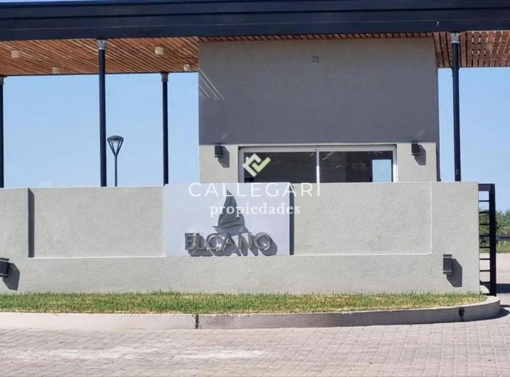 Terreno · 784m²