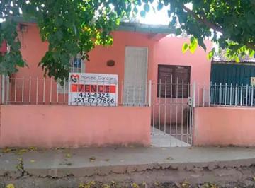 Casa Venta 440m² de 3 ambientes · Villa Union Casa 2 Dor con Garage, Patio y Escritura 440 m²