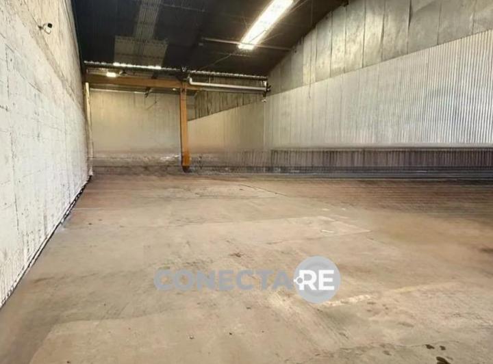 Depósito · 360m²
