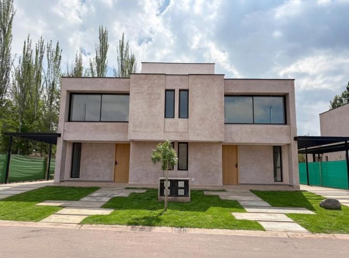 PH · 181m² · 4 Ambientes · 2 Cocheras