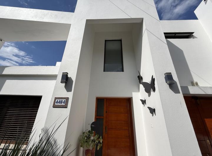 Casa · 175m² · 5 Ambientes · 1 Cochera