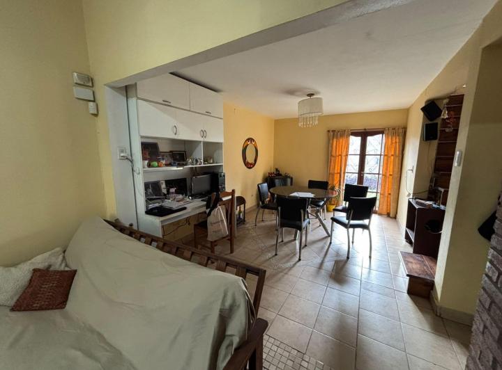 Casa · 207m² · 5 Ambientes · 1 Cochera