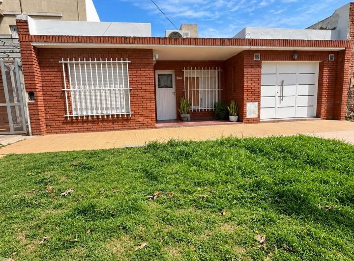 Casa · 119m² · 3 Ambientes · 1 Cochera