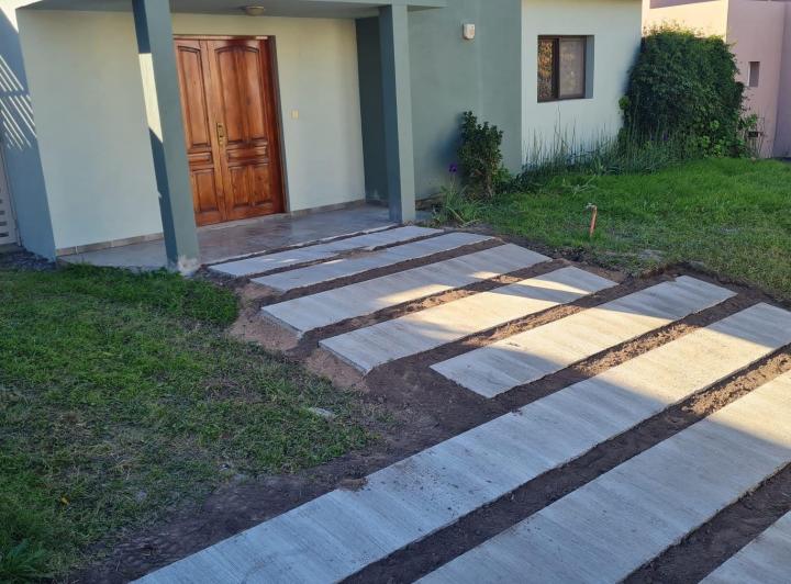 Casa · 200m² · 3 Dormitorios · 2 Cocheras