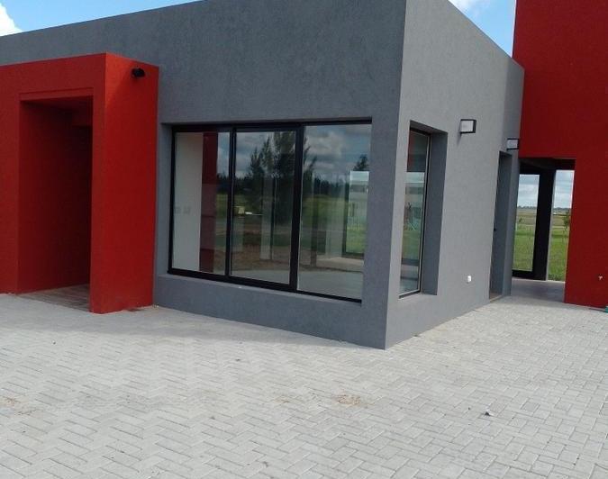 Casa · 150m² · 5 Ambientes · 1 Cochera