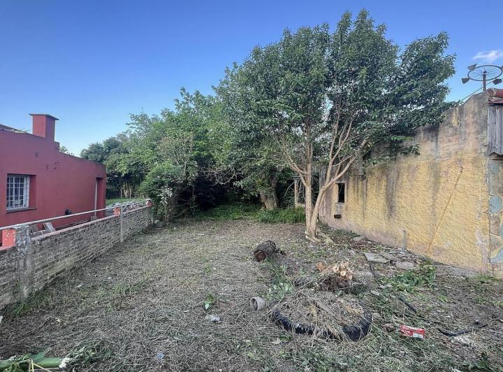 Terreno · 417m²