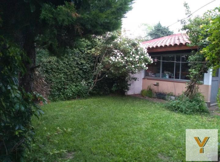 Casa · 180m² · 3 Ambientes · 1 Cochera