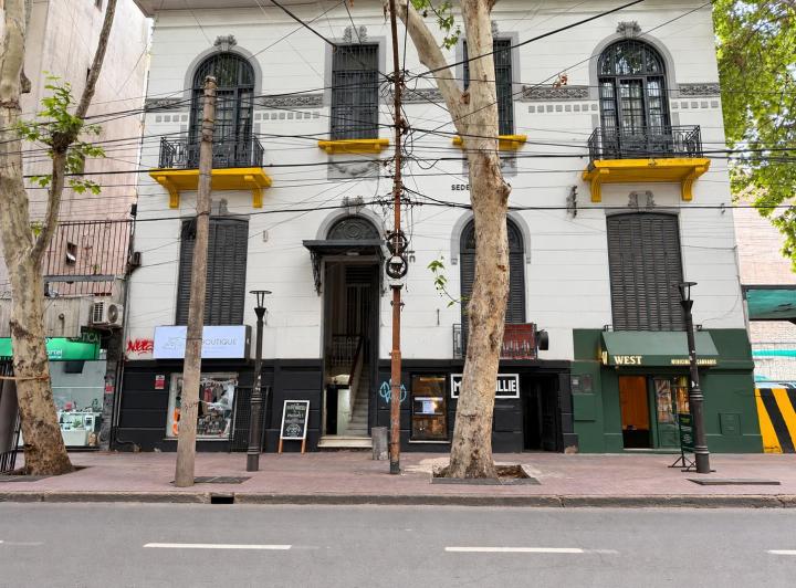 Oficina comercial · 400m² · 10 Dormitorios
