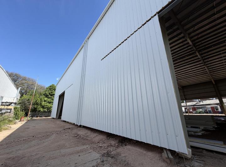 Depósito · 3300m² · 1 Ambiente · 10 Cocheras