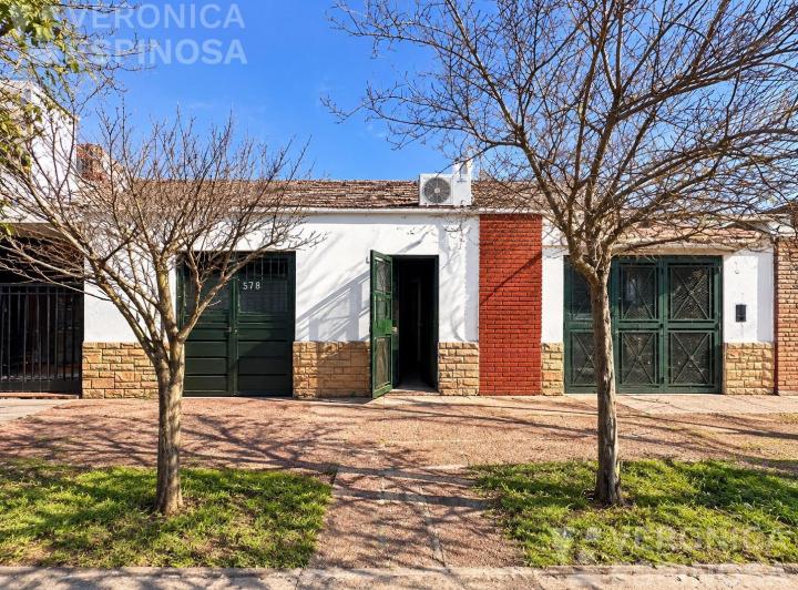 Casa · 161m² · 3 Ambientes · 1 Cochera