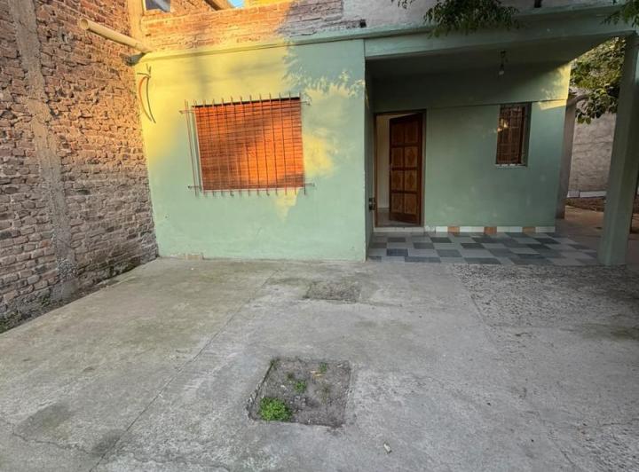 Casa · 70m² · 4 Ambientes · 1 Cochera