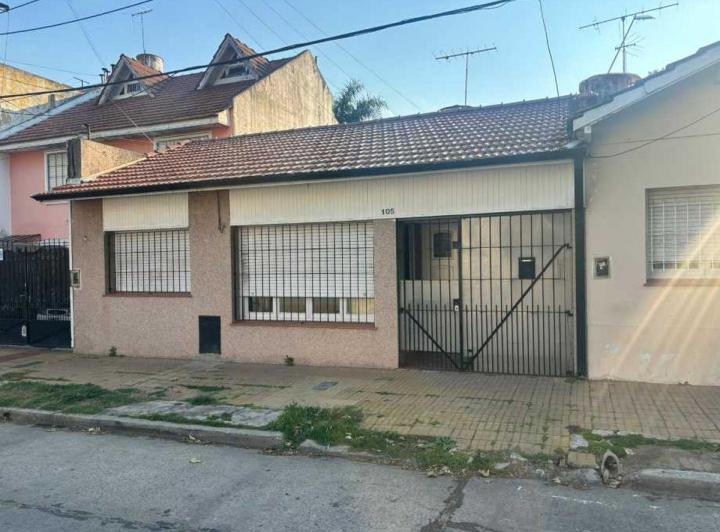 Casa · 55m² · 3 Ambientes · 1 Cochera