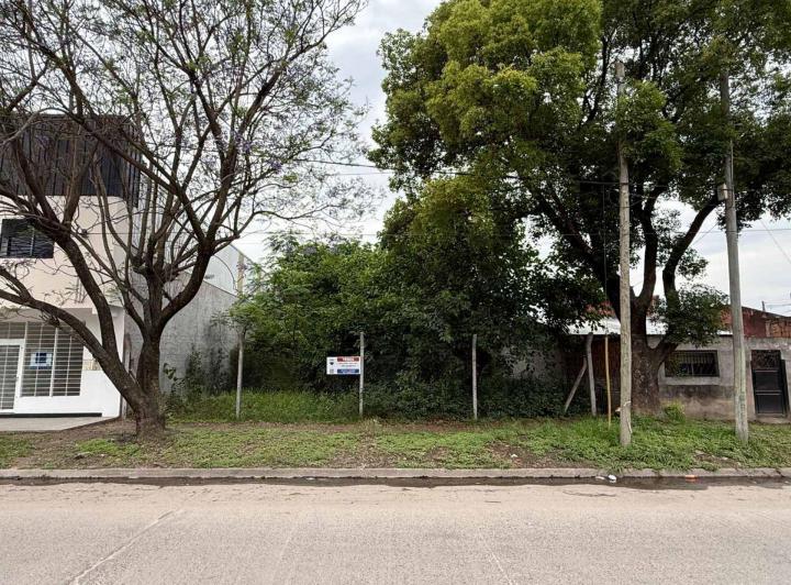 Terreno · 802m²